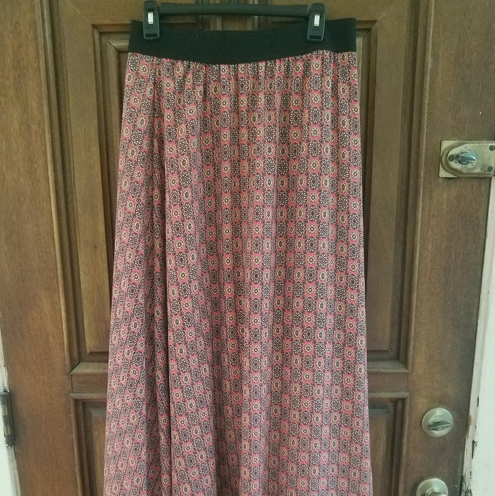 Lularoe skirt